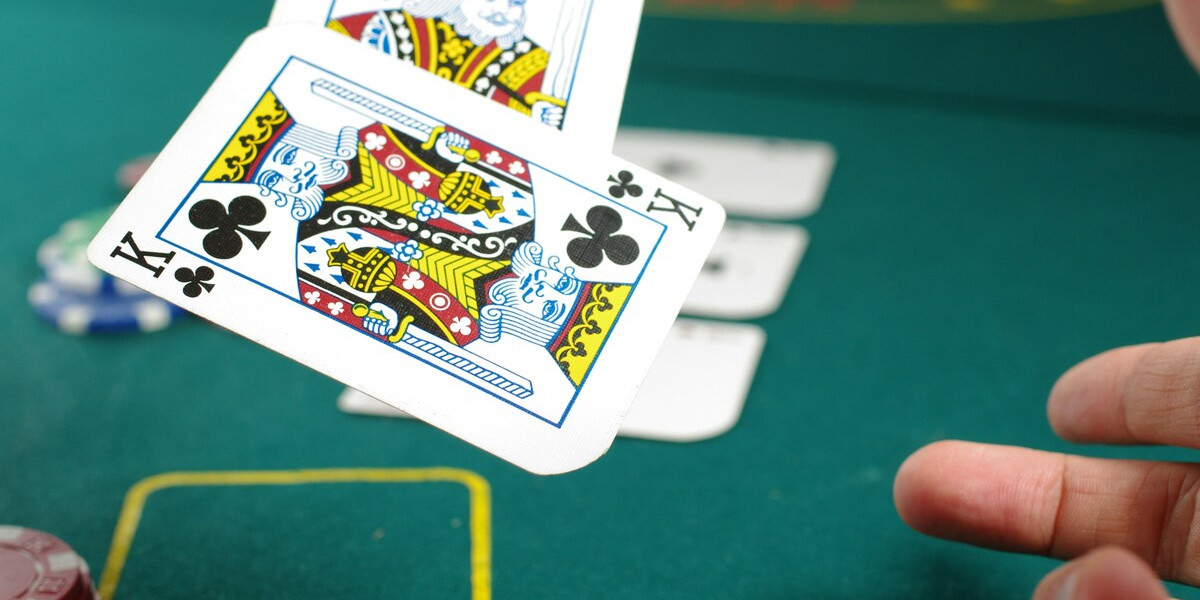 Exploring Gambling Site Trustworthiness with Inavegas Community Scam Verification